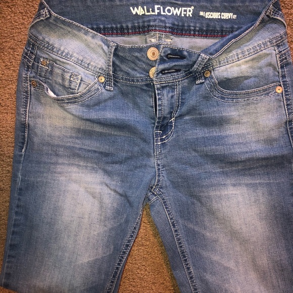 wallflower brand jeans